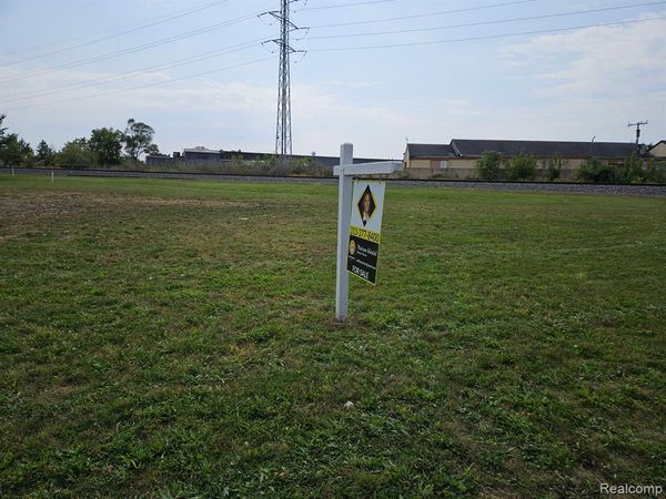 7750 MORROSS, Dearborn, MI 48126