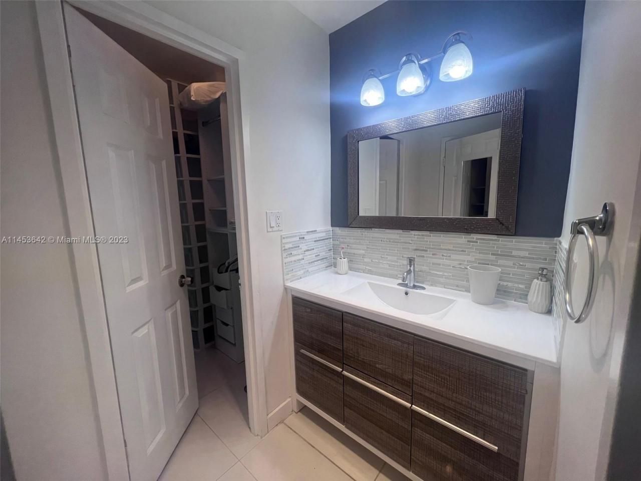 100 Lincoln Rd, Unit 501, Miami Beach, FL 33139 Photo