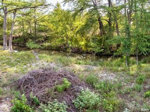 14919 TX-16 N, Medina, TX 78055