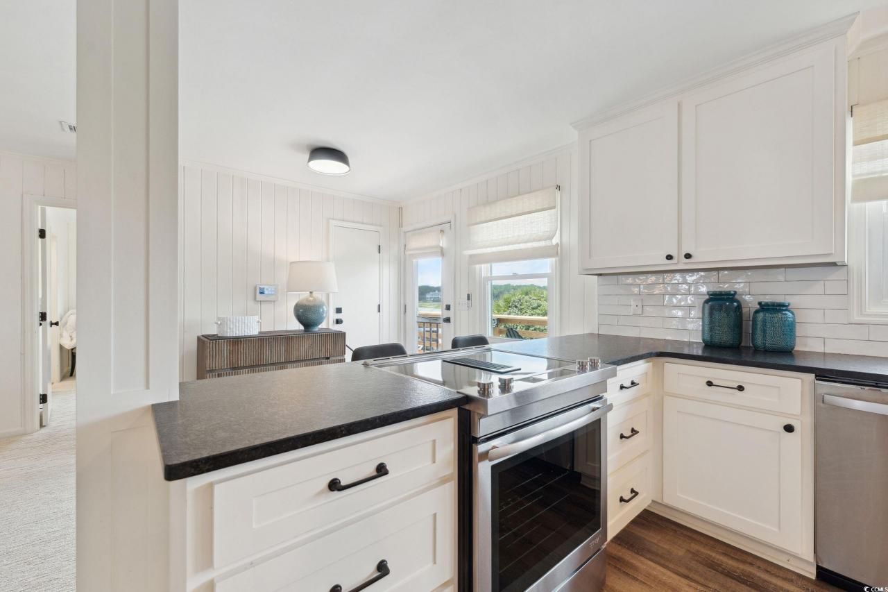 766 Springs Ave. Photo 10