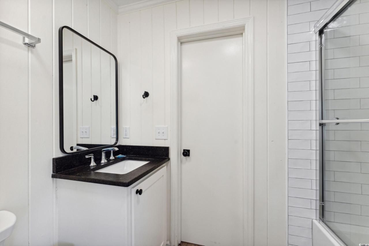 766 Springs Ave. Photo 26