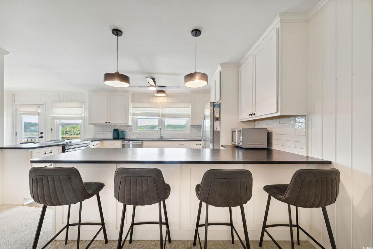 766 Springs Ave. Photo 9