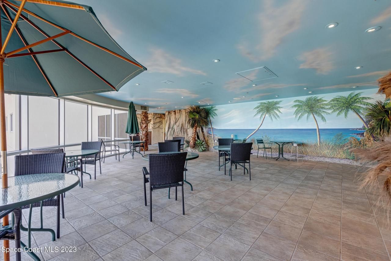 1850 E Merritt Island Causeway, Merritt Island, FL 32952 Photo