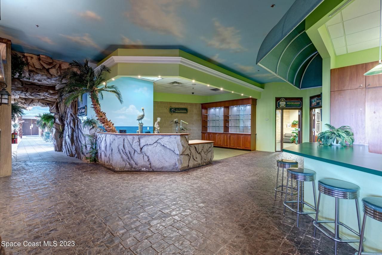 1850 E Merritt Island Causeway, Merritt Island, FL 32952 Photo