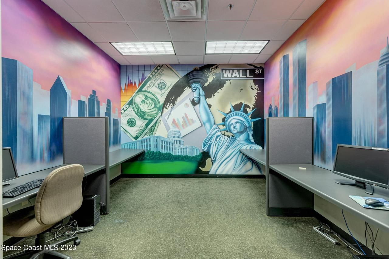 1850 E Merritt Island Causeway, Merritt Island, FL 32952 Photo