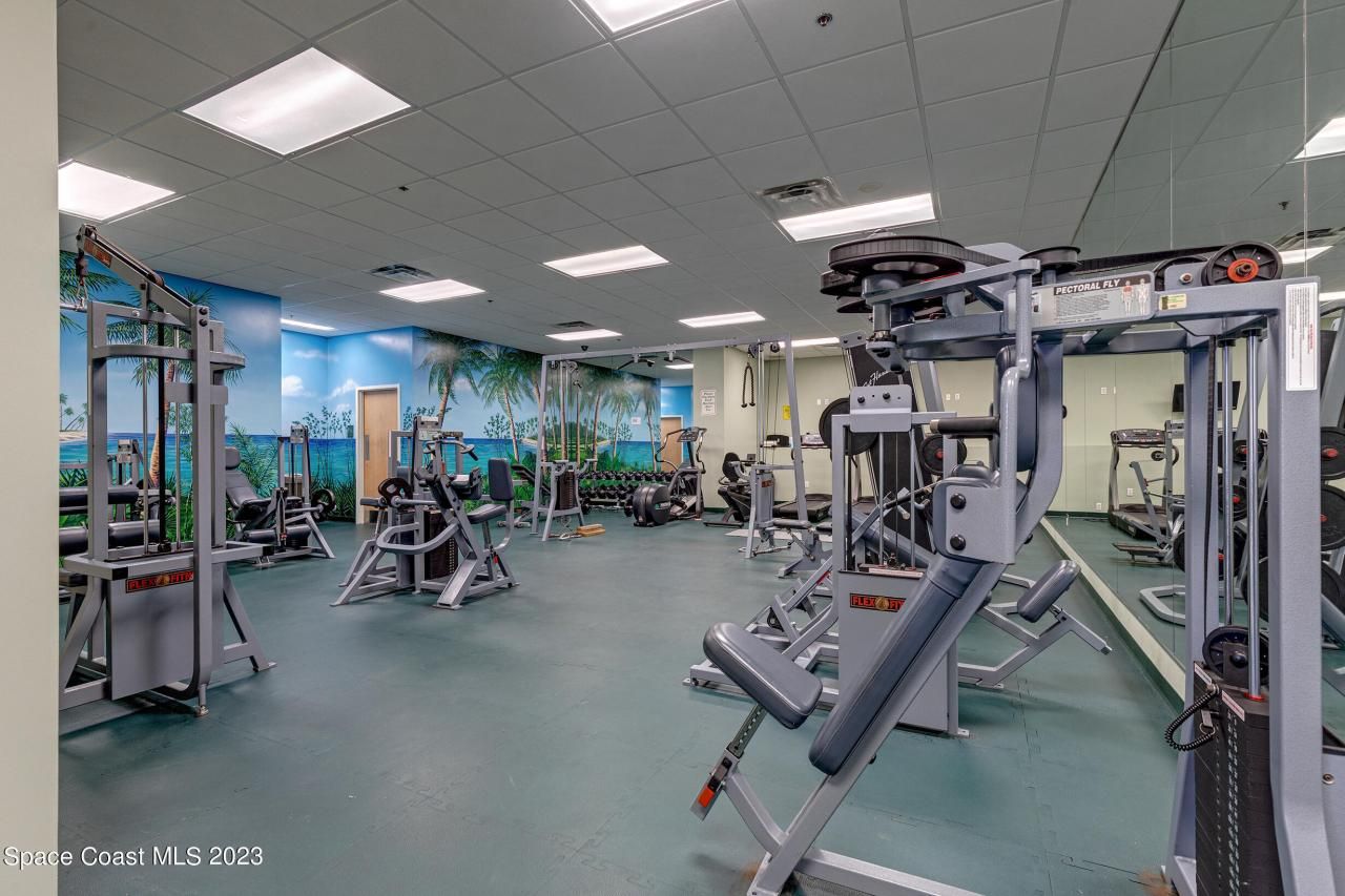 1850 E Merritt Island Causeway, Merritt Island, FL 32952 Photo