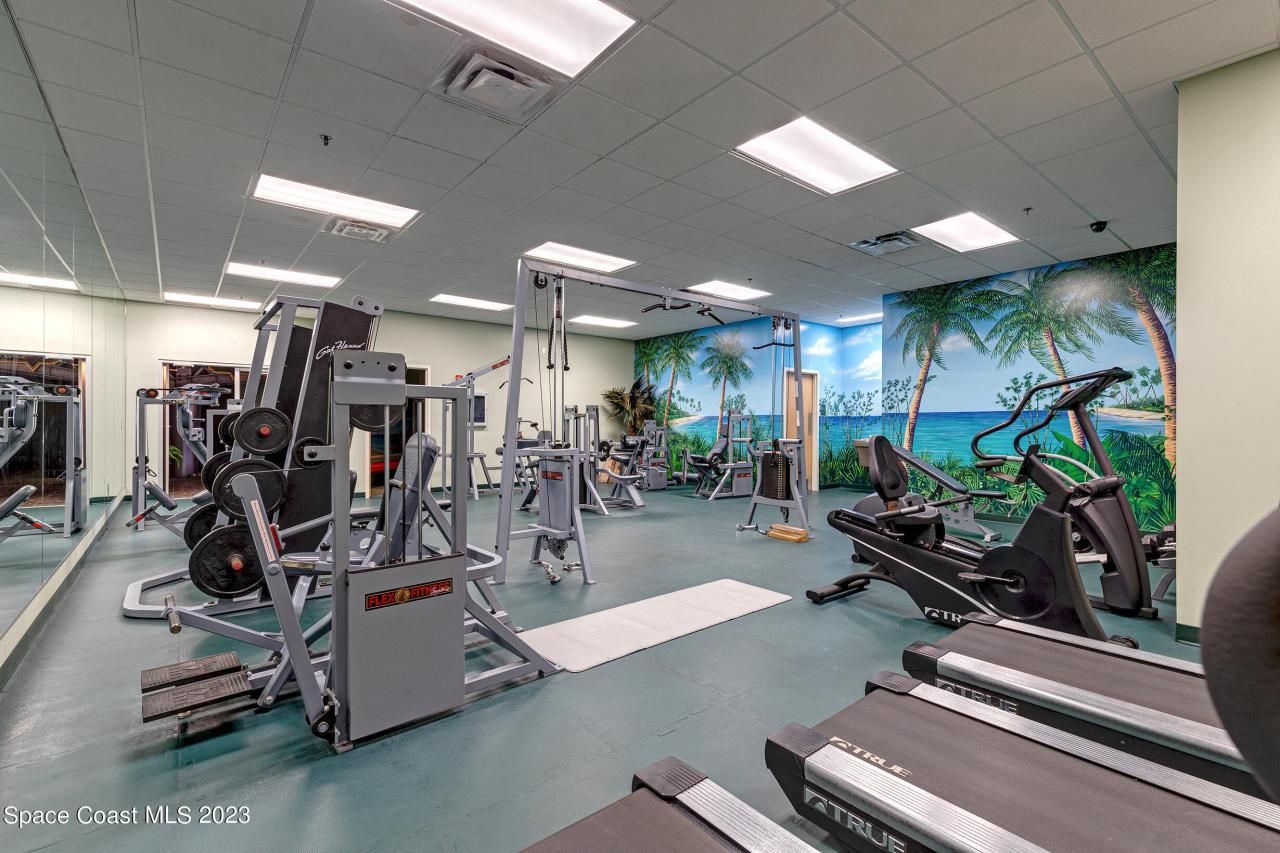 1850 E Merritt Island Causeway, Merritt Island, FL 32952 Photo