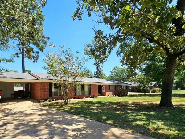 1110 Honeysuckle, Magnolia, AR 71753