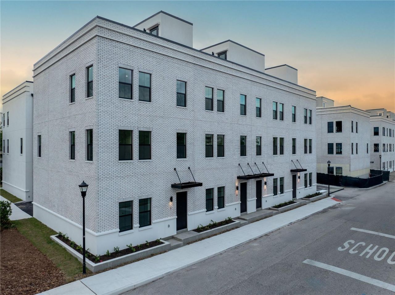 1218 E Kay Street, Unit 15, Tampa, FL 33602 Main Photo