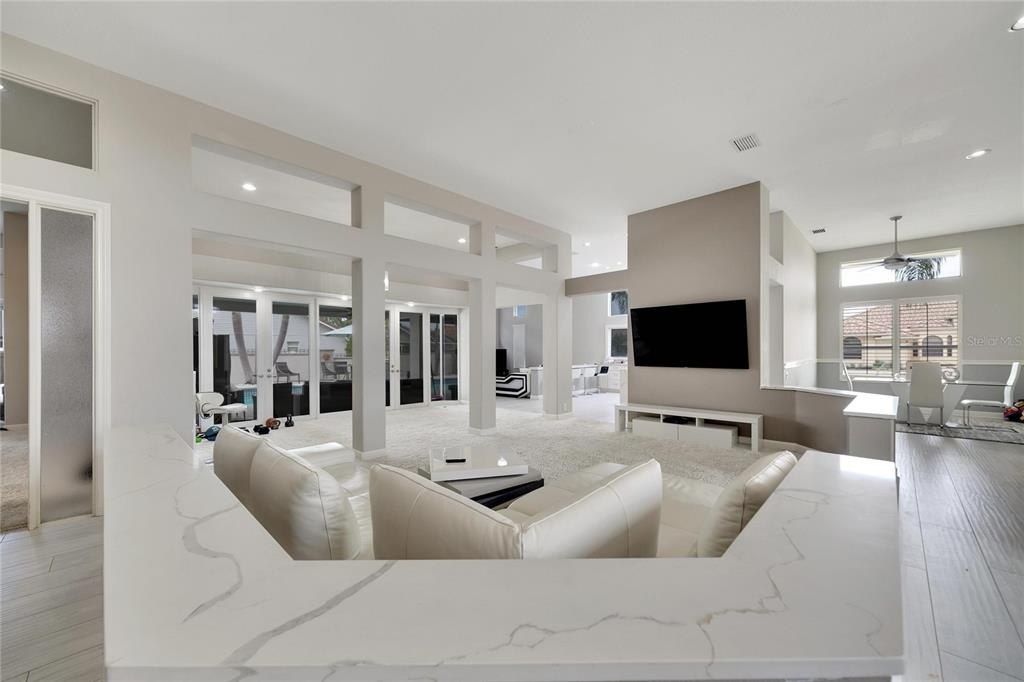 10301 Manta Way, Tampa, FL 33615 Photo