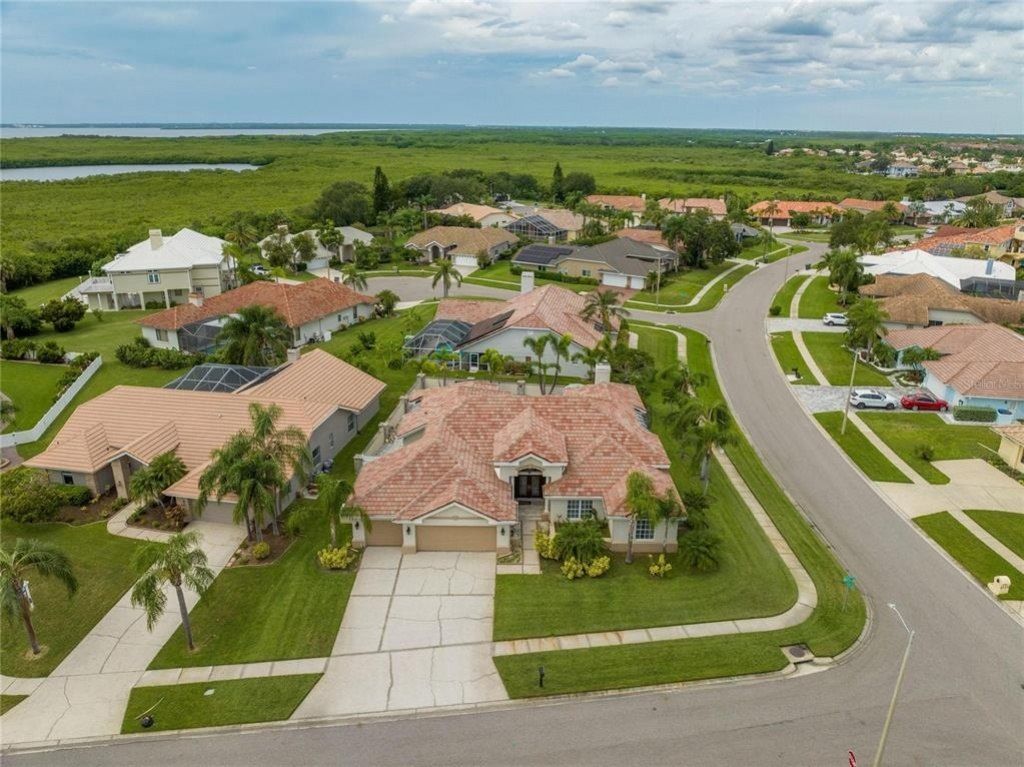 10301 Manta Way, Tampa, FL 33615 Photo
