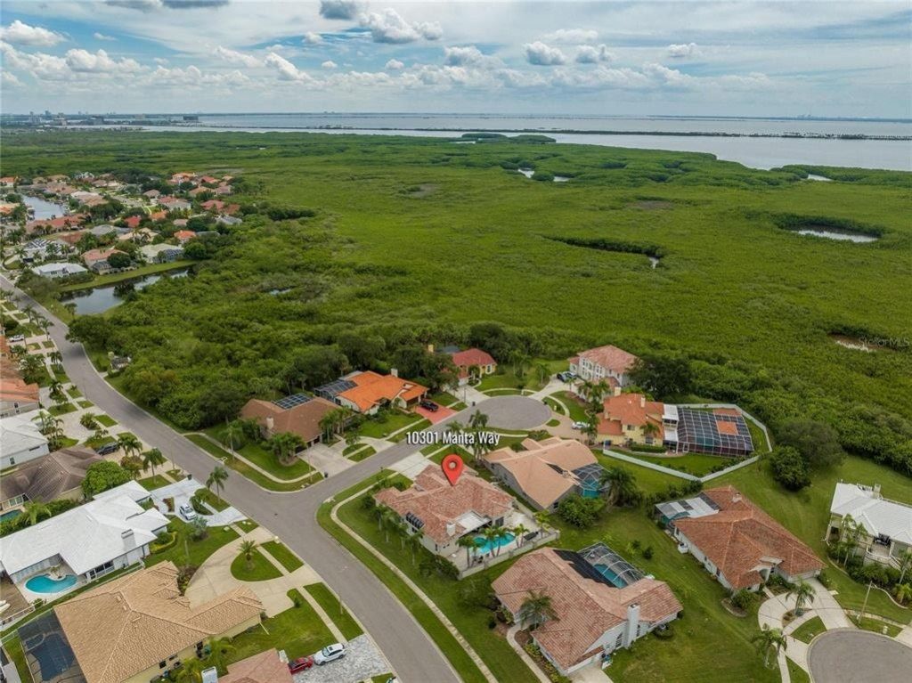 10301 Manta Way, Tampa, FL 33615 Photo