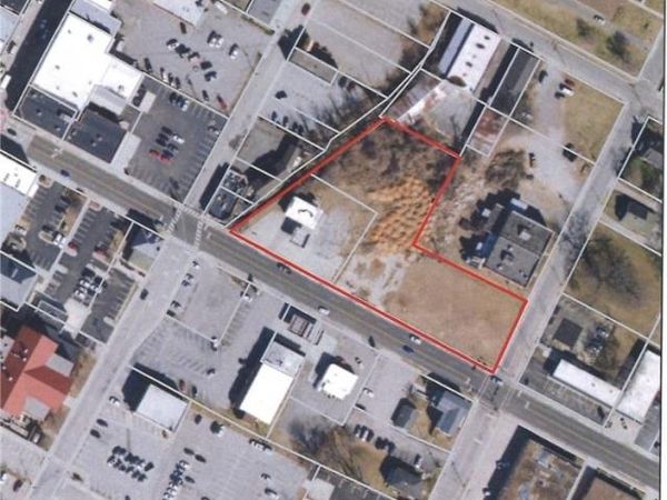 204 East Third St, Farmville, VA 23901