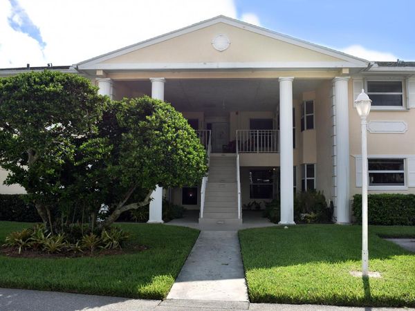 500 Grove Isle Circle, Unit 103, Vero Beach, FL 32962