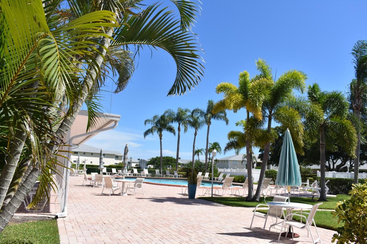 500 Grove Isle Circle, Unit 103, Vero Beach, FL 32962 Photo