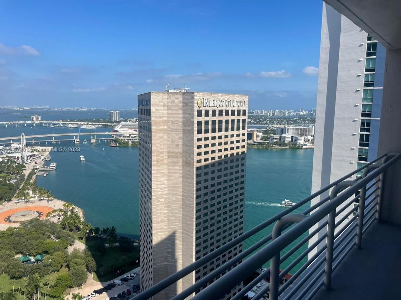 325 S Biscayne Blvd, Unit 3716, Miami, FL 33131 Photo