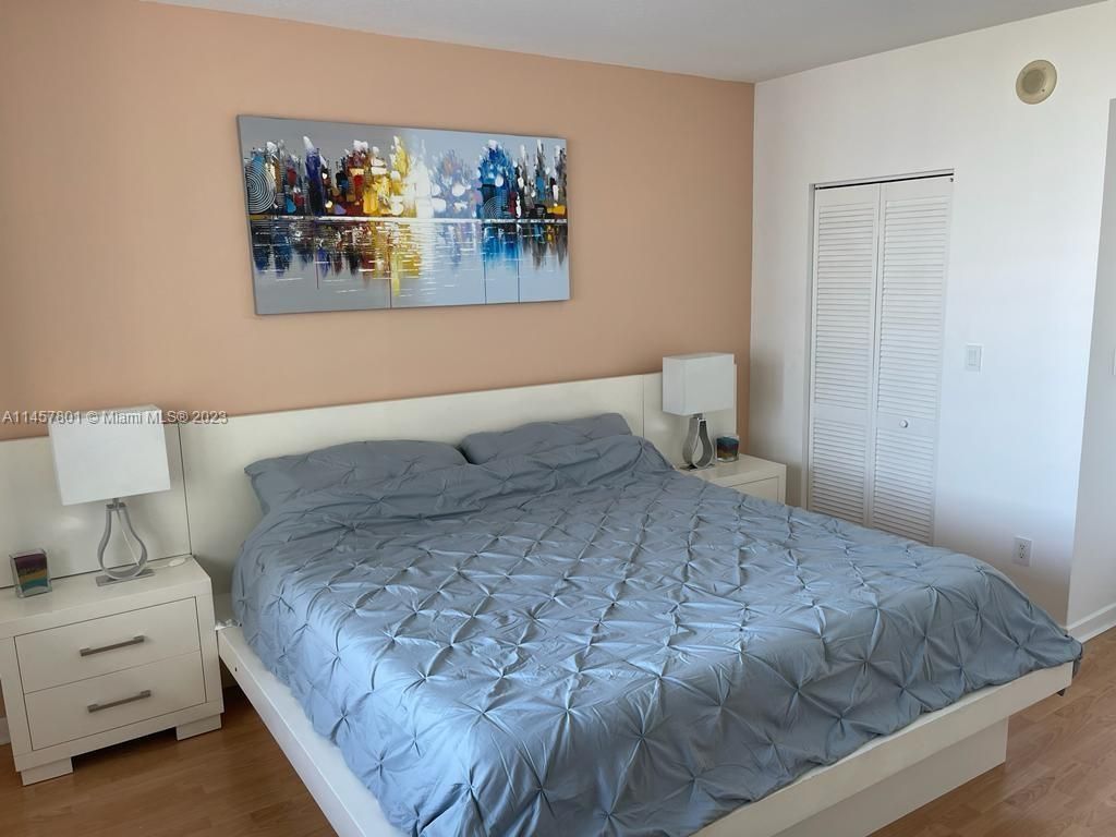 325 S Biscayne Blvd, Unit 3716, Miami, FL 33131 Photo