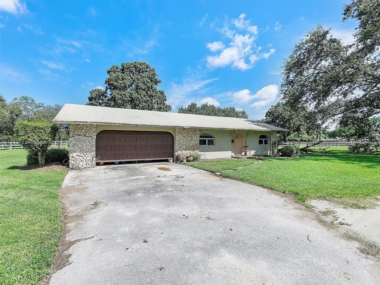 14490 Stirling Rd, Southwest Ranches, FL 33330 Photo