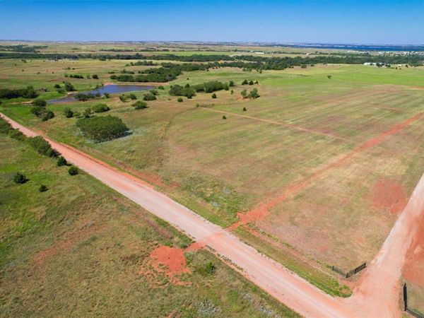 E 1030 #10 Road, Butler, OK 73625