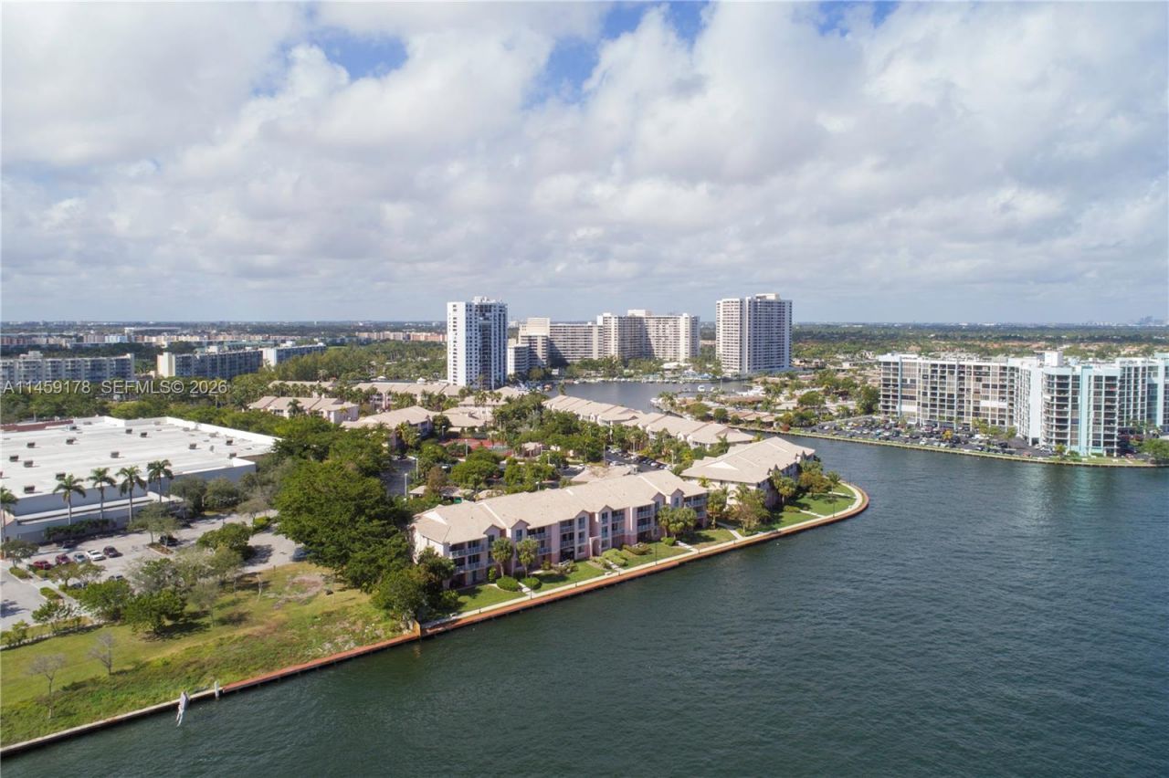 4010 S Ocean Dr, Unit R2206, Hollywood, FL 33019 Photo