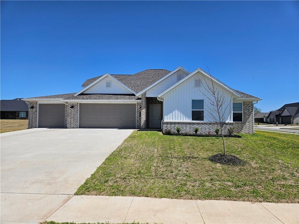 681 Kayla Maria Street, Prairie Grove, AR 72753 Main Photo
