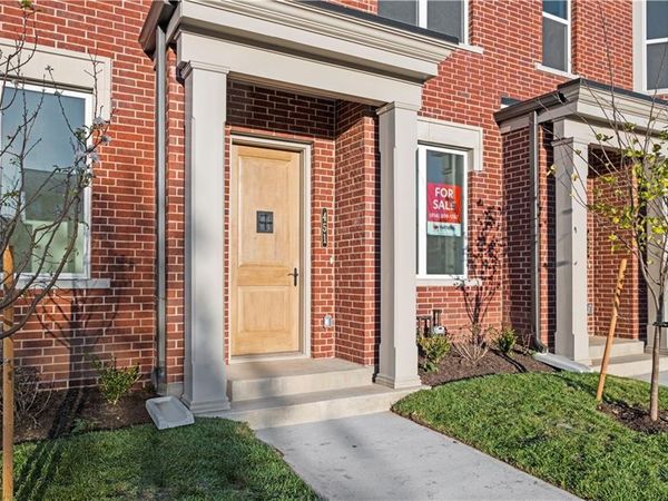 451 SW Longview Boulevard, Lee's Summit, MO 64081