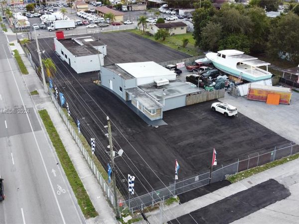 9800 NW 27th Ave, Miami, FL 33147