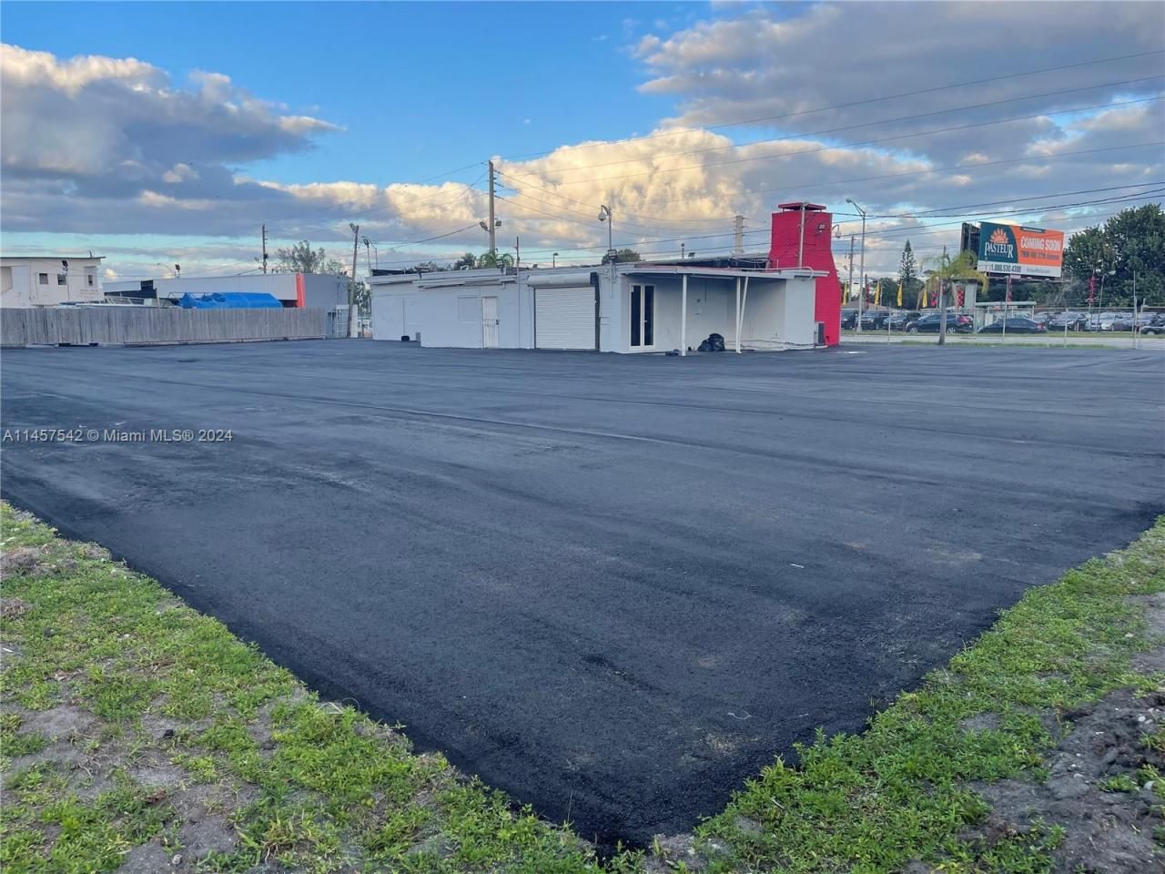 9800 NW 27th Ave, Miami, FL 33147 Photo