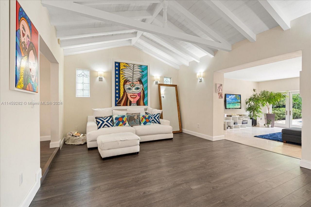 433 E Dilido Dr, Miami Beach, FL 33139 Photo