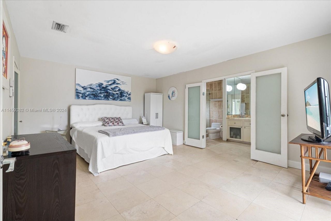 433 E Dilido Dr, Miami Beach, FL 33139 Photo