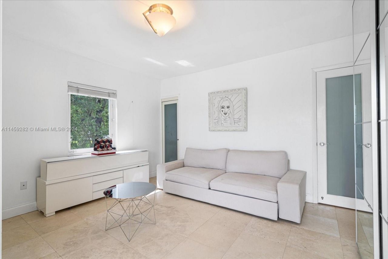 433 E Dilido Dr, Miami Beach, FL 33139 Photo