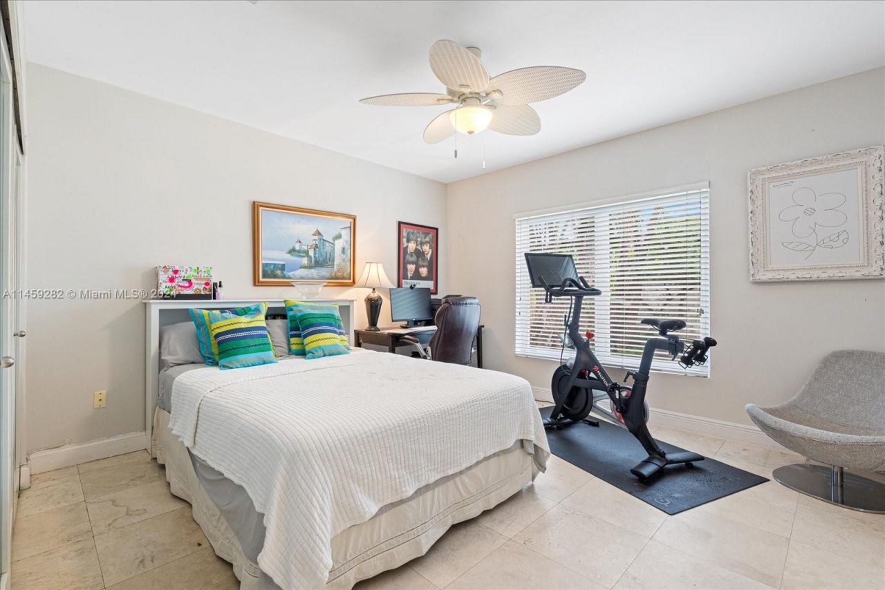 433 E Dilido Dr, Miami Beach, FL 33139 Photo