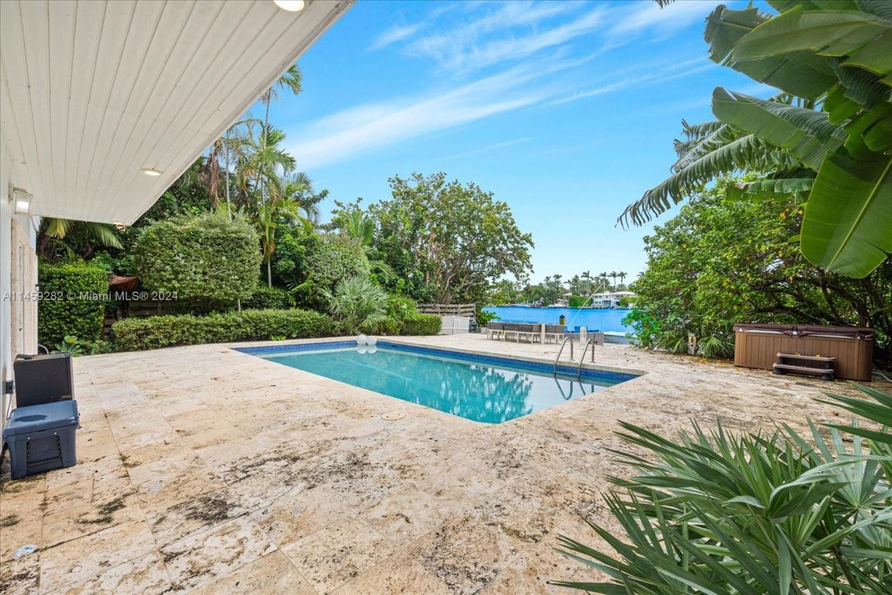 433 E Dilido Dr, Miami Beach, FL 33139 Photo