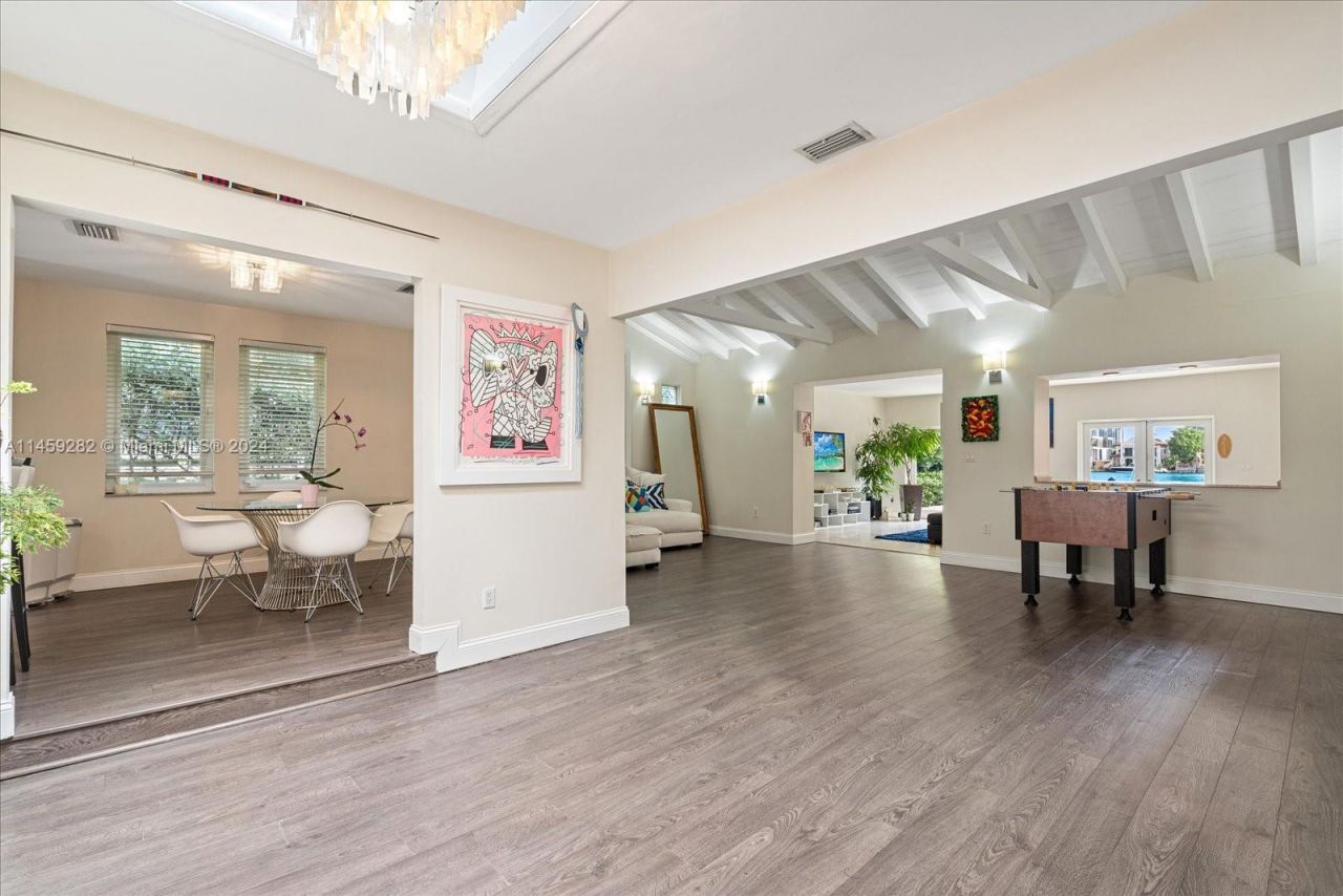 433 E Dilido Dr, Miami Beach, FL 33139 Photo