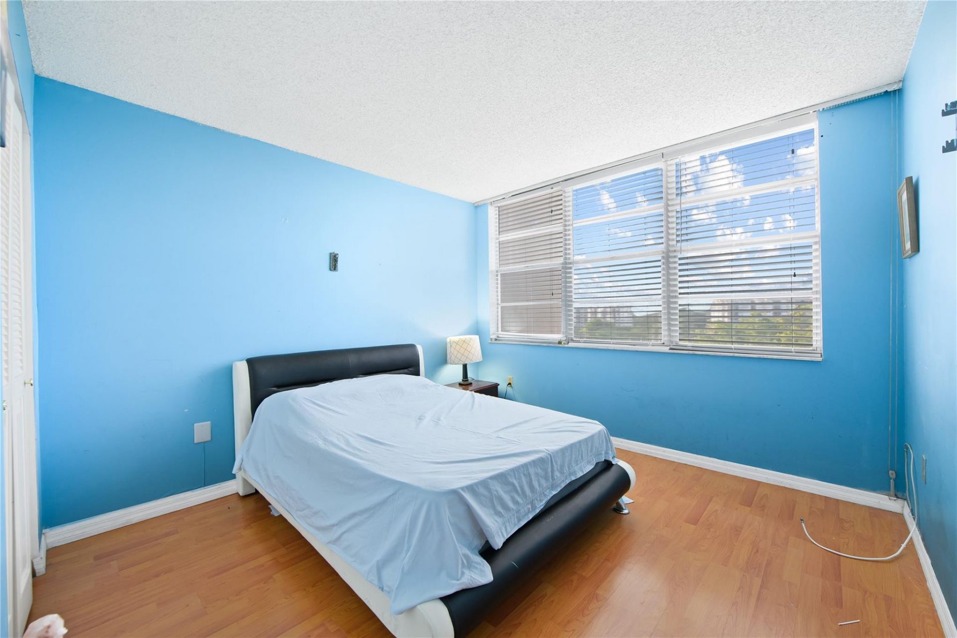 1400 Saint Charles Place, Unit 615, Pembroke Pines, FL 33026 Photo