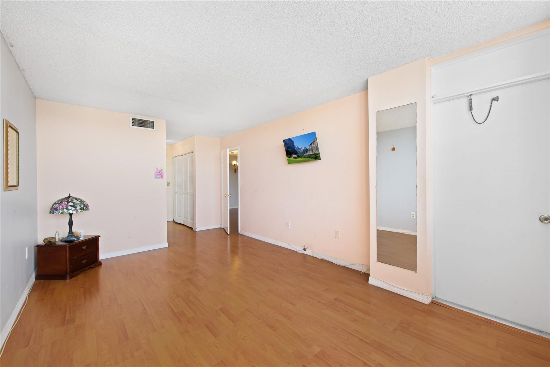 1400 Saint Charles Place, Unit 615, Pembroke Pines, FL 33026 Photo