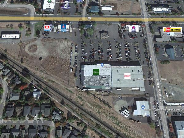 2280 Ashland Street, Ashland, OR 97520