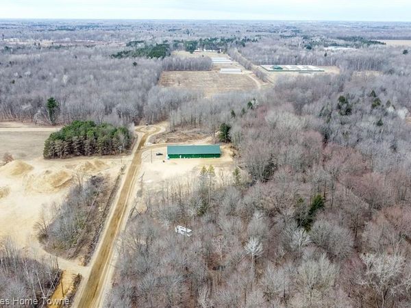 3606 Smokey Ridge Vassar Road, Vassar, MI 48768