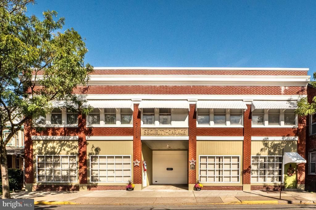 525 529 CHESTNUT STREET, EMMAUS, PA 18049