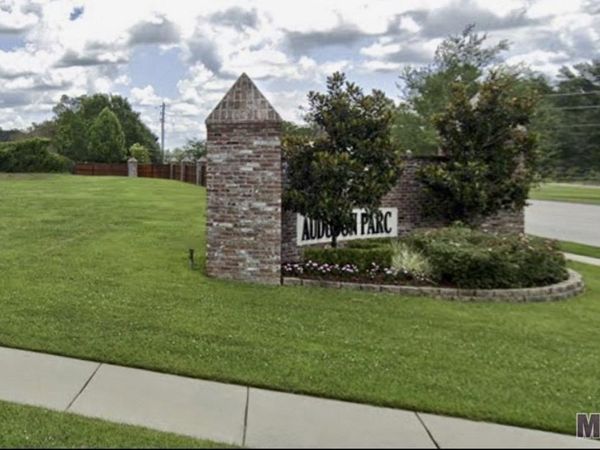 6271 Wood Wren Dr, Baton Rouge, LA 70817