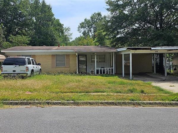 403 N Park Drive, Springhill, LA 71075