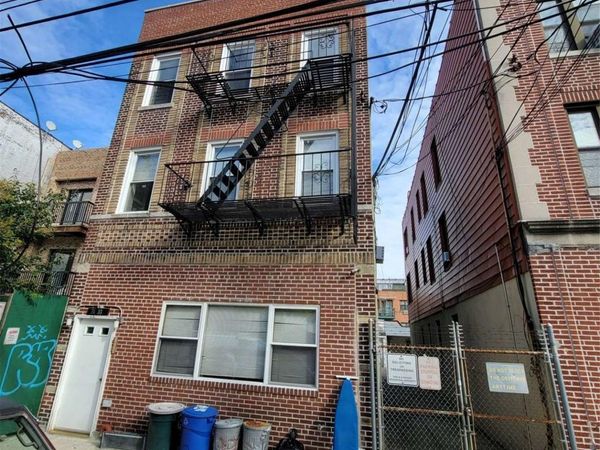 34-33 9 Street, Long Island City, NY 11106