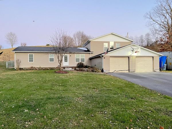 90 Black Oak Rd, Summersville, WV 26651