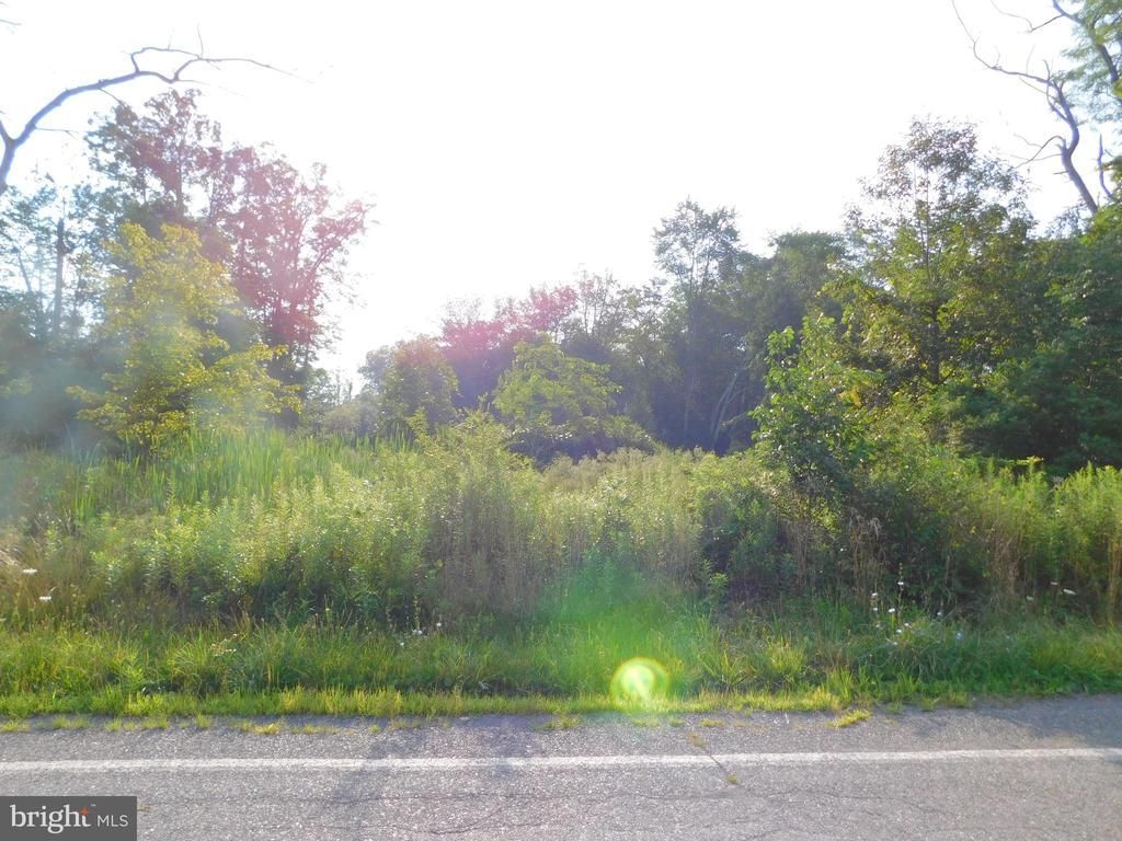 East Lincoln Drive, Tamaqua, PA 18252 Main Photo