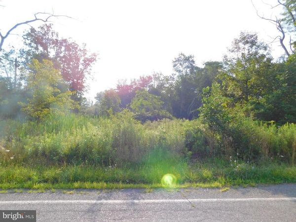 East LINCOLN DRIVE, TAMAQUA, PA 18252