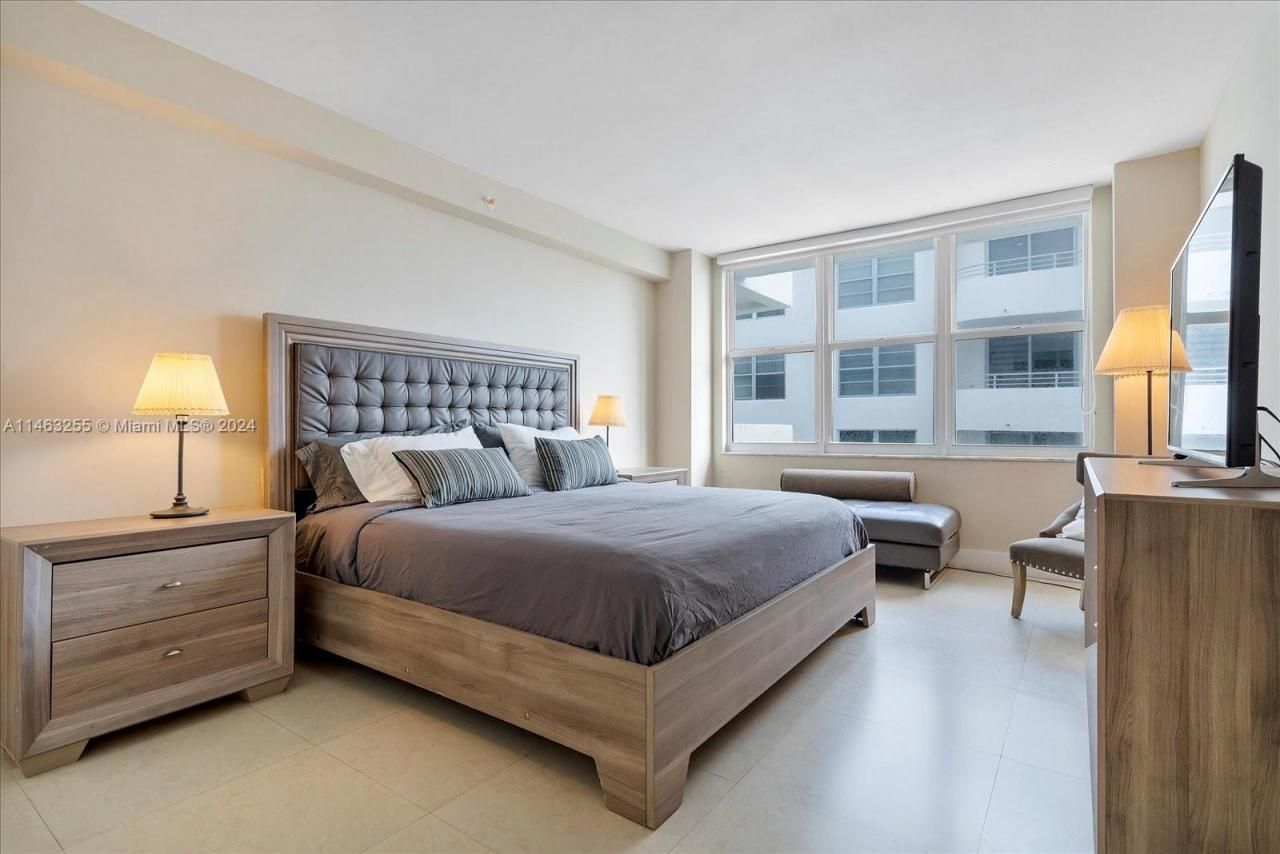 5601 Collins Ave, Unit 1514, Miami Beach, FL 33140 Photo