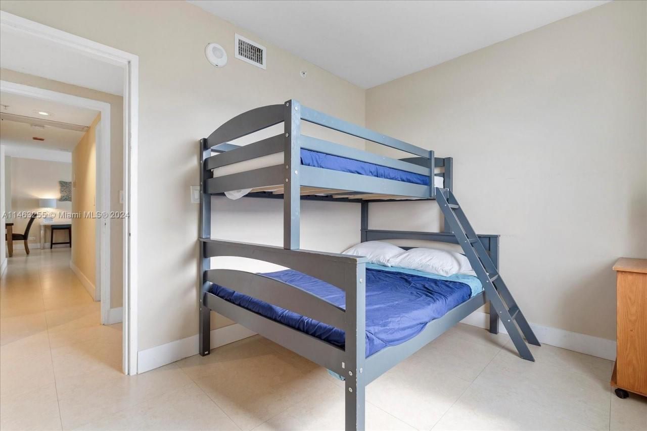 5601 Collins Ave, Unit 1514, Miami Beach, FL 33140 Photo