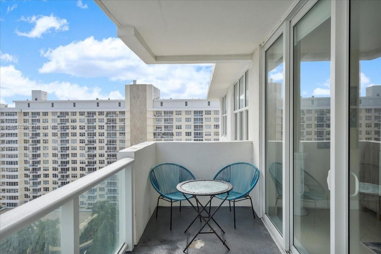 5601 Collins Ave, Unit 1514, Miami Beach, FL 33140 Photo