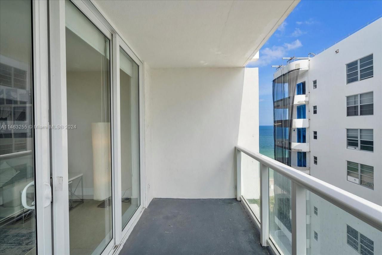 5601 Collins Ave, Unit 1514, Miami Beach, FL 33140 Photo