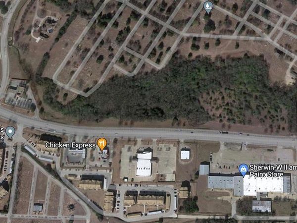 1600 W Ennis Avenue, Ennis, TX 75119